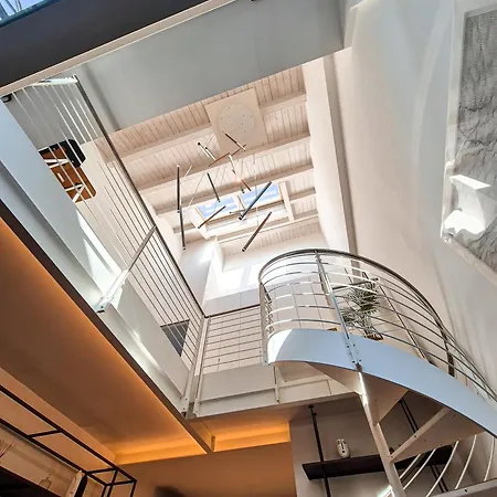 Modern Loft, Design & Comfort Daire